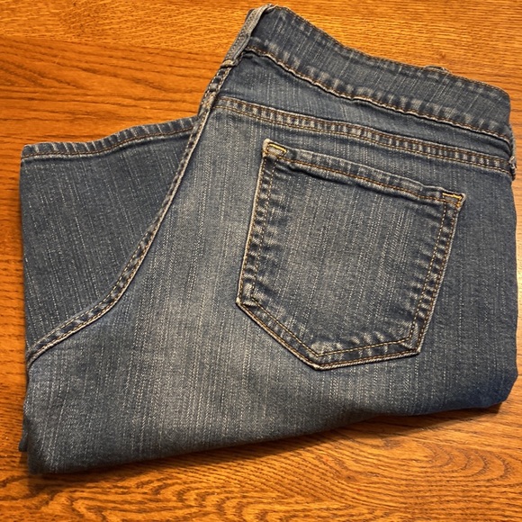 Old Navy | Ultra Blue Jean Shorts | 10 - Picture 10 of 10